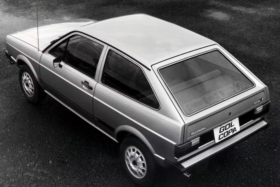 Volkswagen Gol Copa 1982 foi o primeiro modelo da marca em homenagem à Copa do Mundo  — Foto: Divulgação