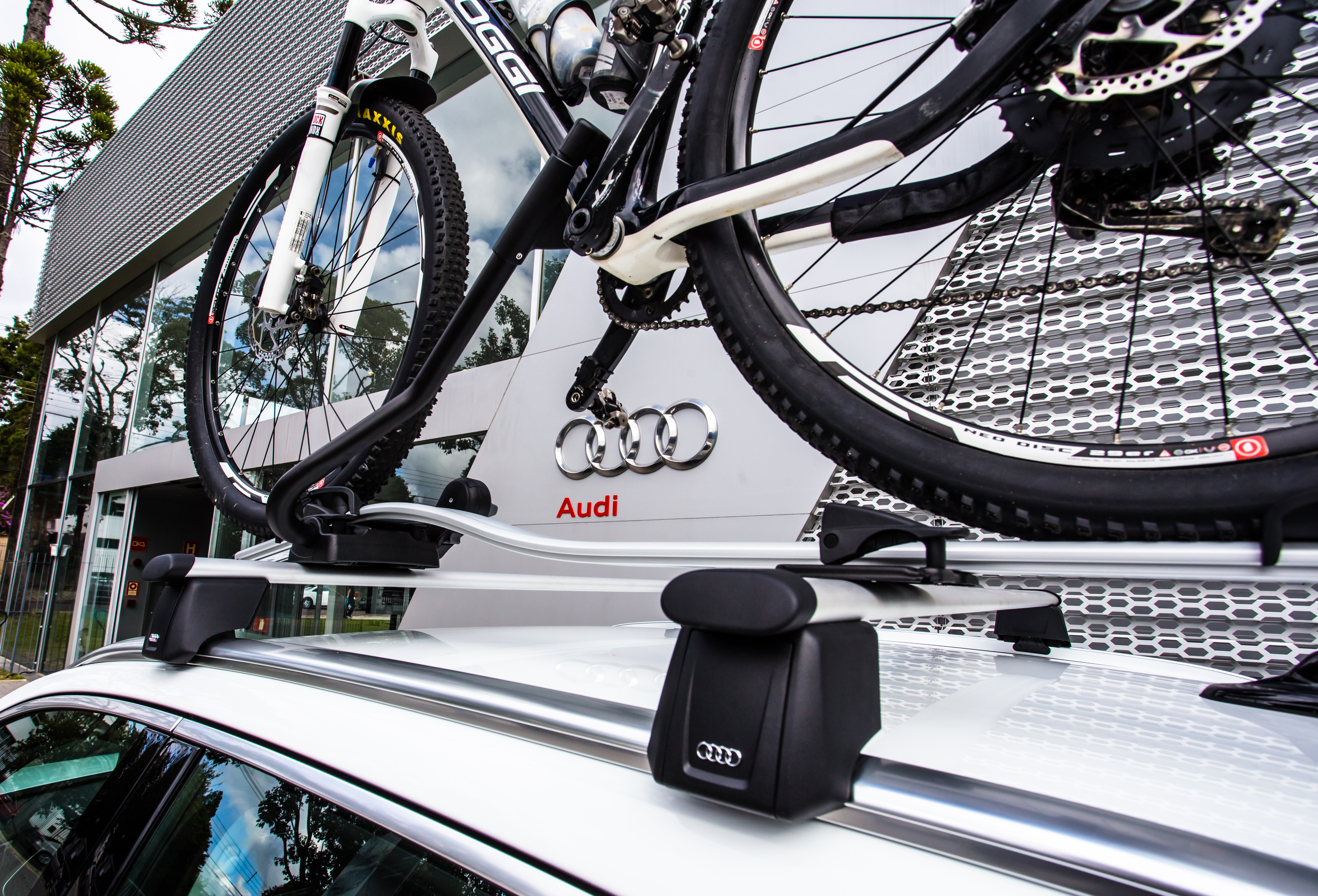 Suporte de Bike - Todos os modelos (8T0071128)