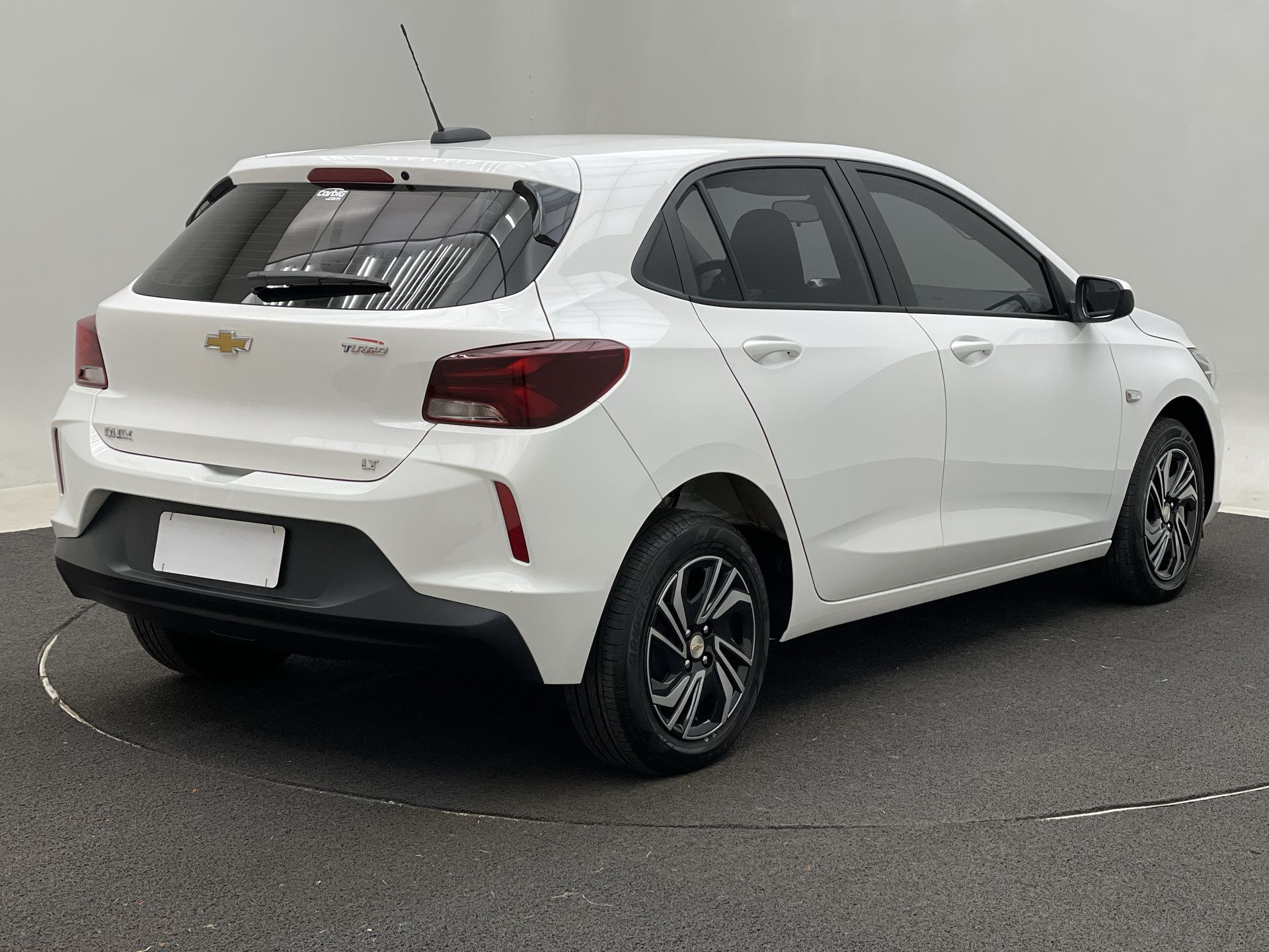 ONIX HATCH LT 1.0 12V TB Flex 5p Mec.