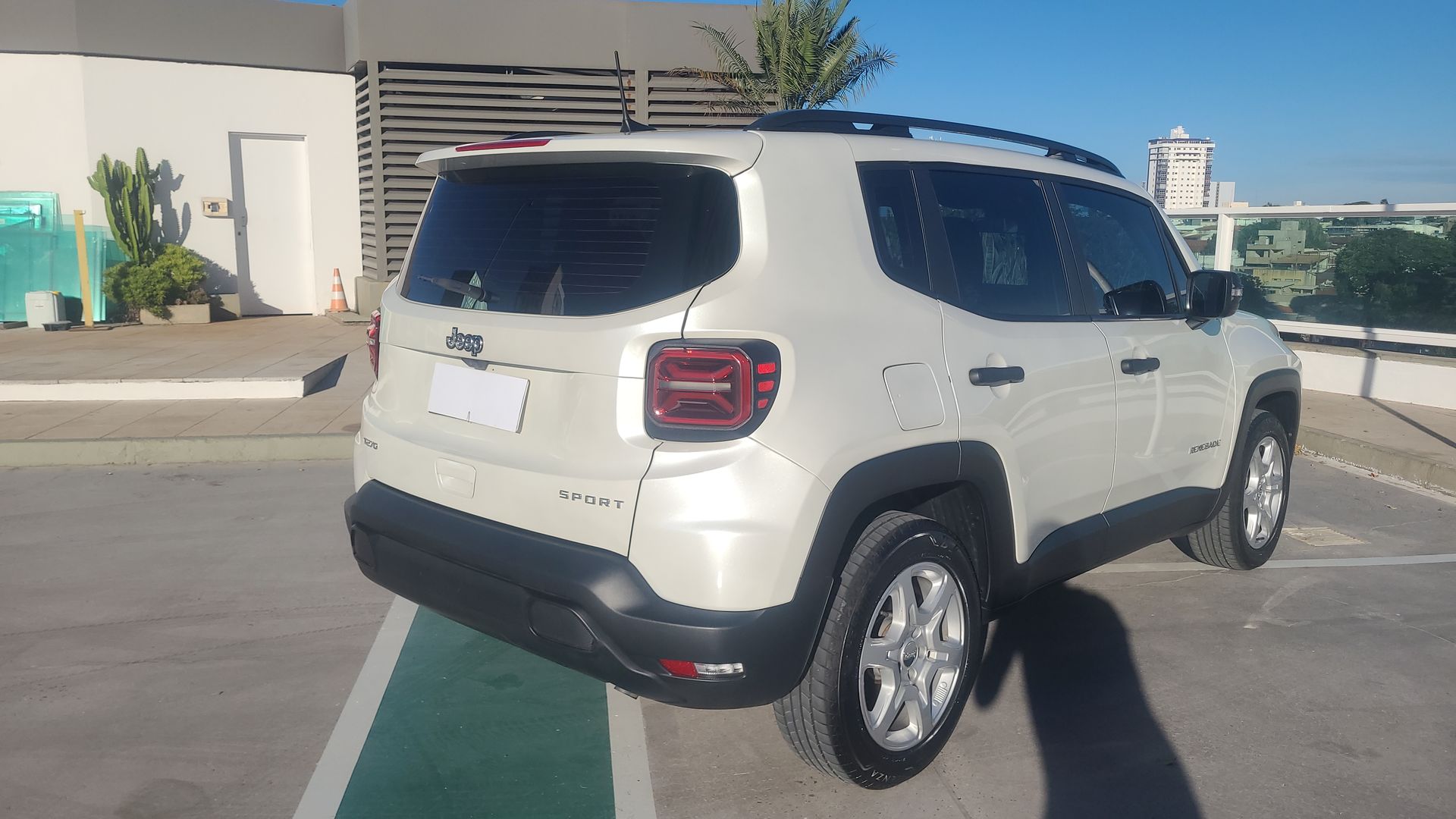 Renegade Sport T270 1.3 TB 4x2 Flex Aut.