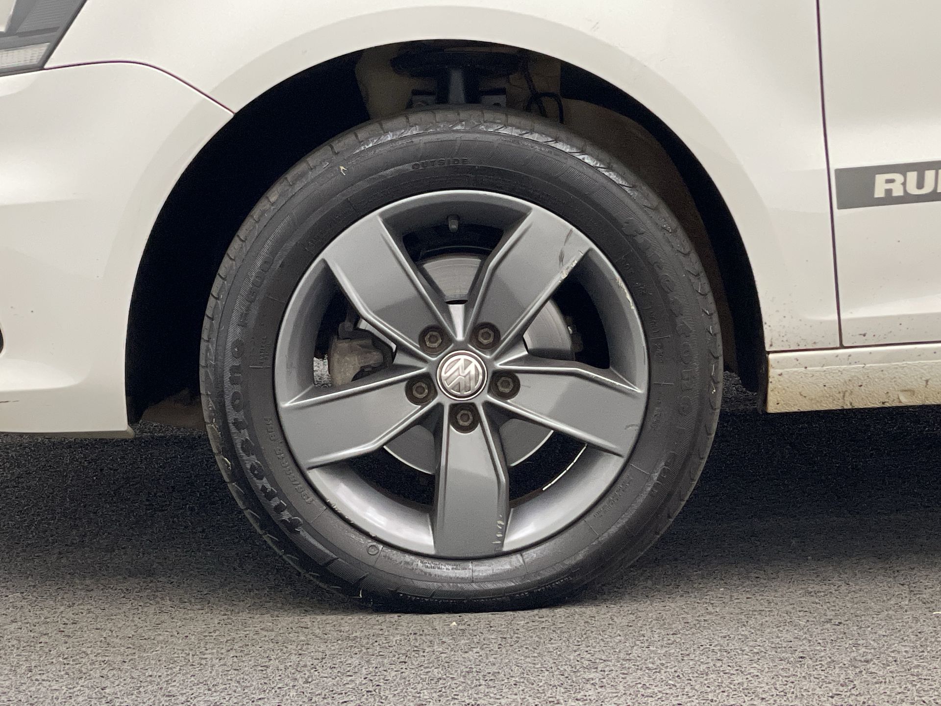 Fox RUN 1.6 Flex 8V 5p