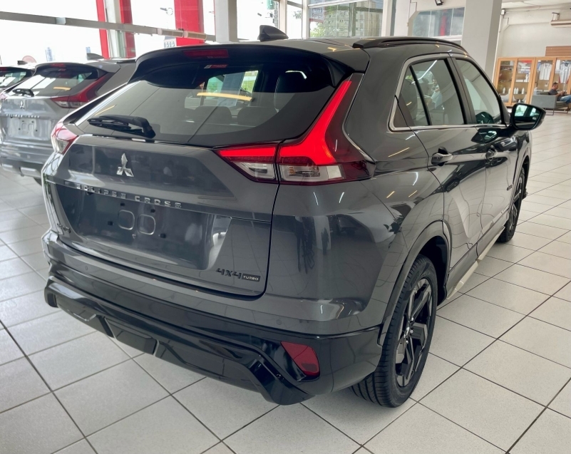 Mitsubishi-ECLIPSE CROSS-1.5 MIVEC TURBO GASOLINA HPE-S S-AWC BLACK CVT