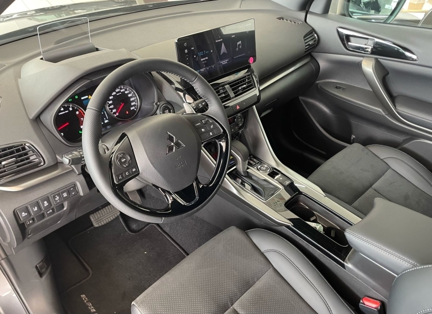 Mitsubishi-ECLIPSE CROSS-1.5 MIVEC TURBO GASOLINA HPE-S S-AWC BLACK CVT