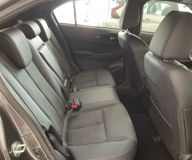 Mitsubishi-ECLIPSE CROSS-1.5 MIVEC TURBO GASOLINA HPE-S S-AWC BLACK CVT