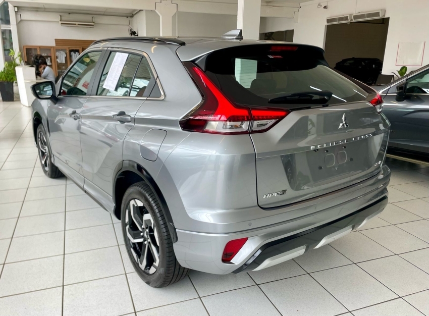 Mitsubishi-ECLIPSE CROSS-1.5 MIVEC TURBO GASOLINA HPE-S S-AWC CVT