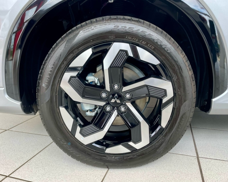 Mitsubishi-ECLIPSE CROSS-1.5 MIVEC TURBO GASOLINA HPE-S S-AWC CVT