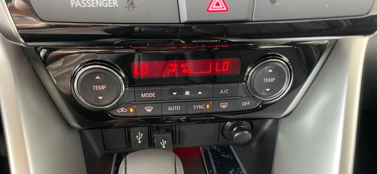 Mitsubishi-ECLIPSE CROSS-1.5 MIVEC TURBO GASOLINA HPE-S S-AWC CVT