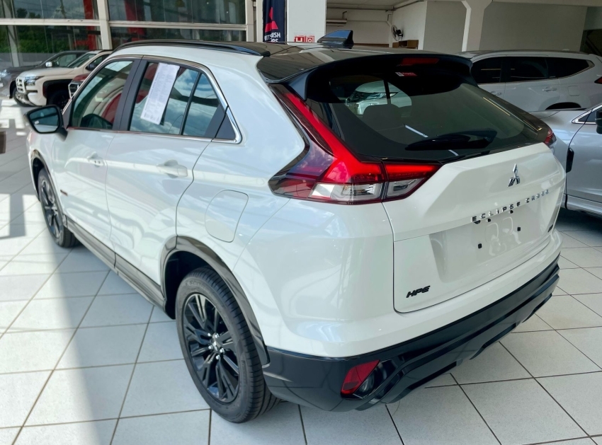 Mitsubishi-ECLIPSE CROSS-1.5 MIVEC TURBO GASOLINA HPE BLACK CVT