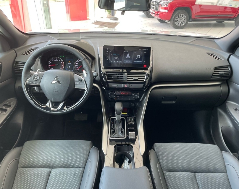 Mitsubishi-ECLIPSE CROSS-1.5 MIVEC TURBO GASOLINA HPE BLACK CVT