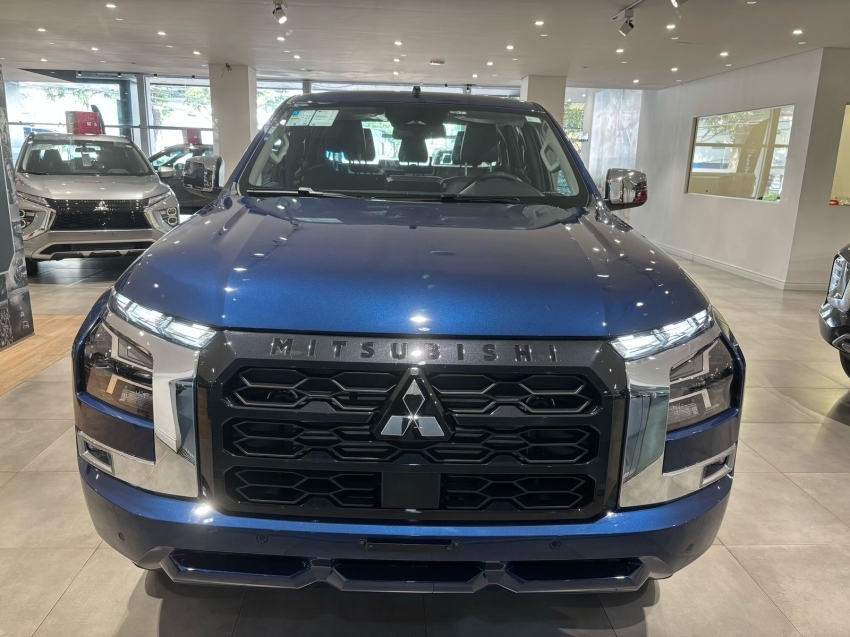 Mitsubishi-TRITON-2.4 BITURBO DIESEL HPE-S 4X4 AUTOMÁTICO