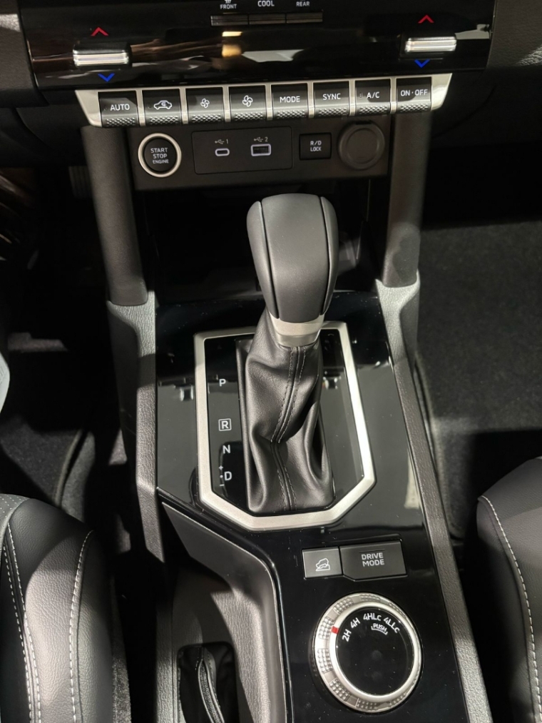 Mitsubishi-TRITON-2.4 BITURBO DIESEL HPE-S 4X4 AUTOMÁTICO