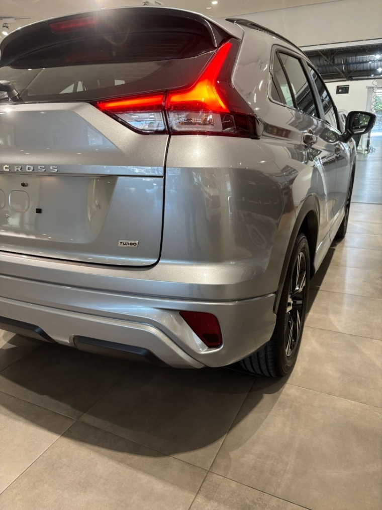 Mitsubishi-ECLIPSE CROSS-1.5 MIVEC TURBO GASOLINA HPE CVT