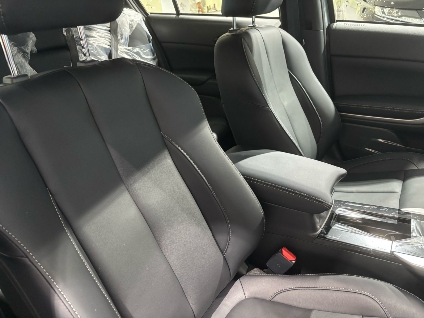 Mitsubishi-ECLIPSE CROSS-1.5 MIVEC TURBO GASOLINA HPE CVT