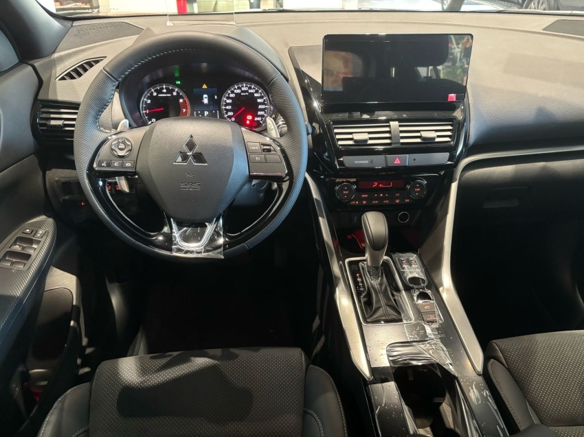 Mitsubishi-ECLIPSE CROSS-1.5 MIVEC TURBO GASOLINA HPE BLACK CVT