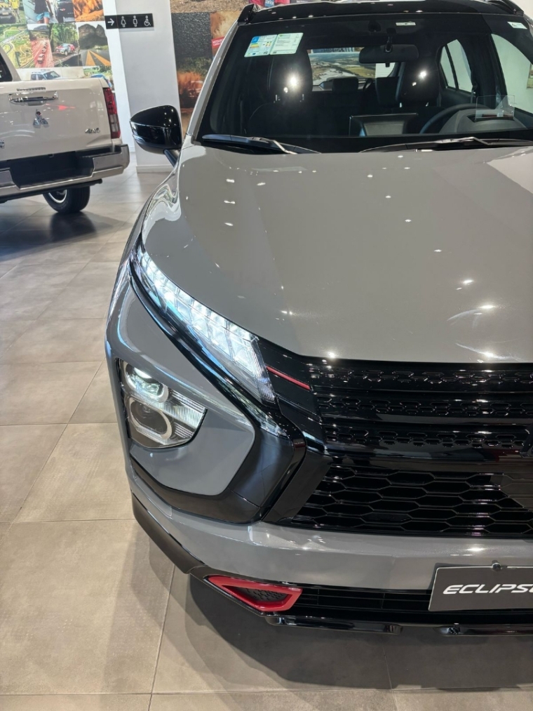 Mitsubishi-ECLIPSE CROSS-1.5 MIVEC TURBO GASOLINA HPE BLACK CVT
