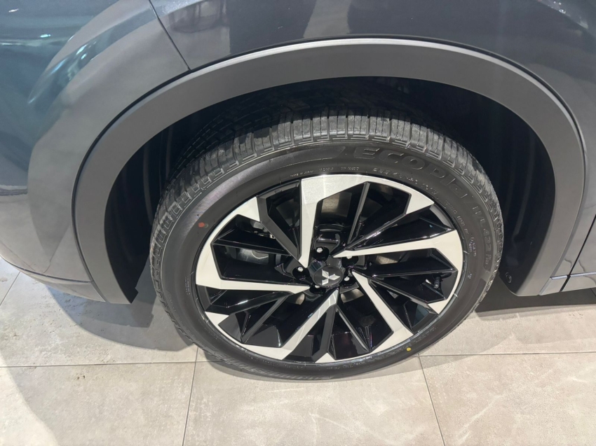 Mitsubishi-OUTLANDER-2.4 PHEV HPE-S S-AWC DHT