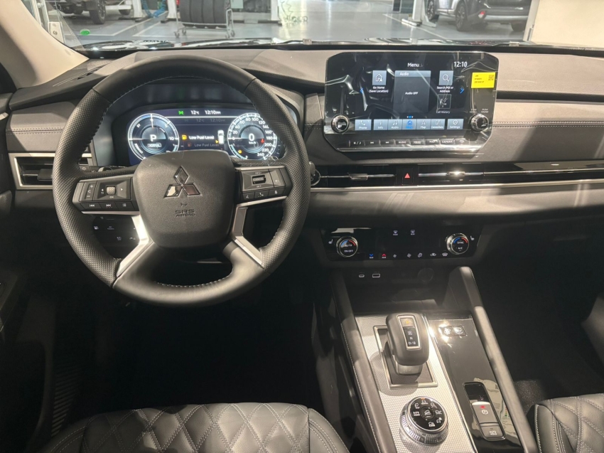 Mitsubishi-OUTLANDER-2.4 PHEV HPE-S S-AWC DHT