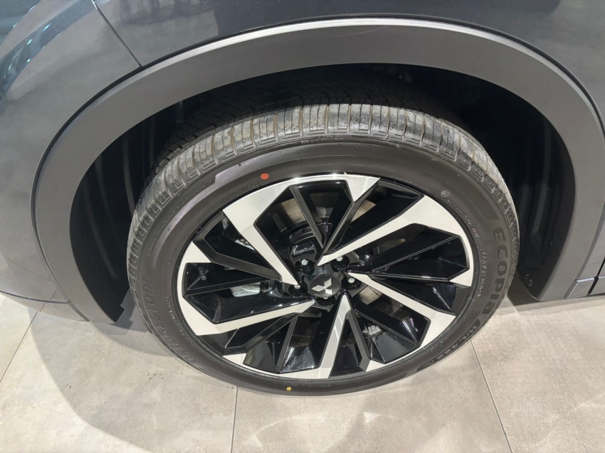 Mitsubishi-OUTLANDER-2.4 PHEV SIGNATURE S-AWC DHT