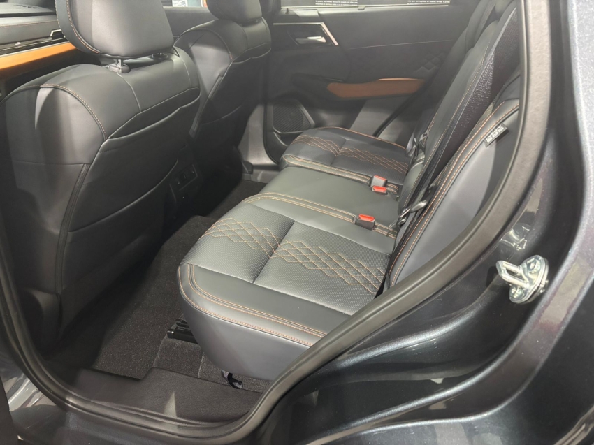 Mitsubishi-OUTLANDER-2.4 PHEV SIGNATURE S-AWC DHT