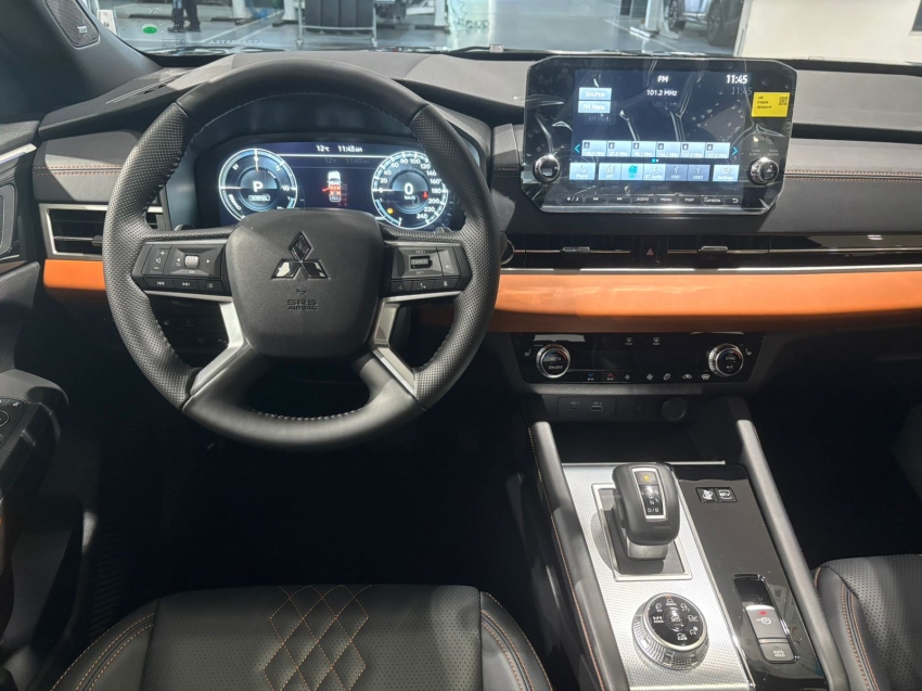 Mitsubishi-OUTLANDER-2.4 PHEV SIGNATURE S-AWC DHT