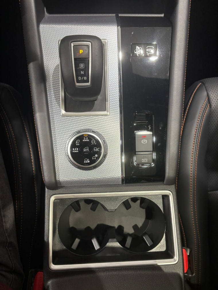 Mitsubishi-OUTLANDER-2.4 PHEV SIGNATURE S-AWC DHT