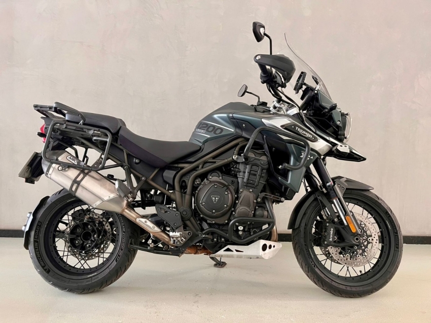1200 XCA