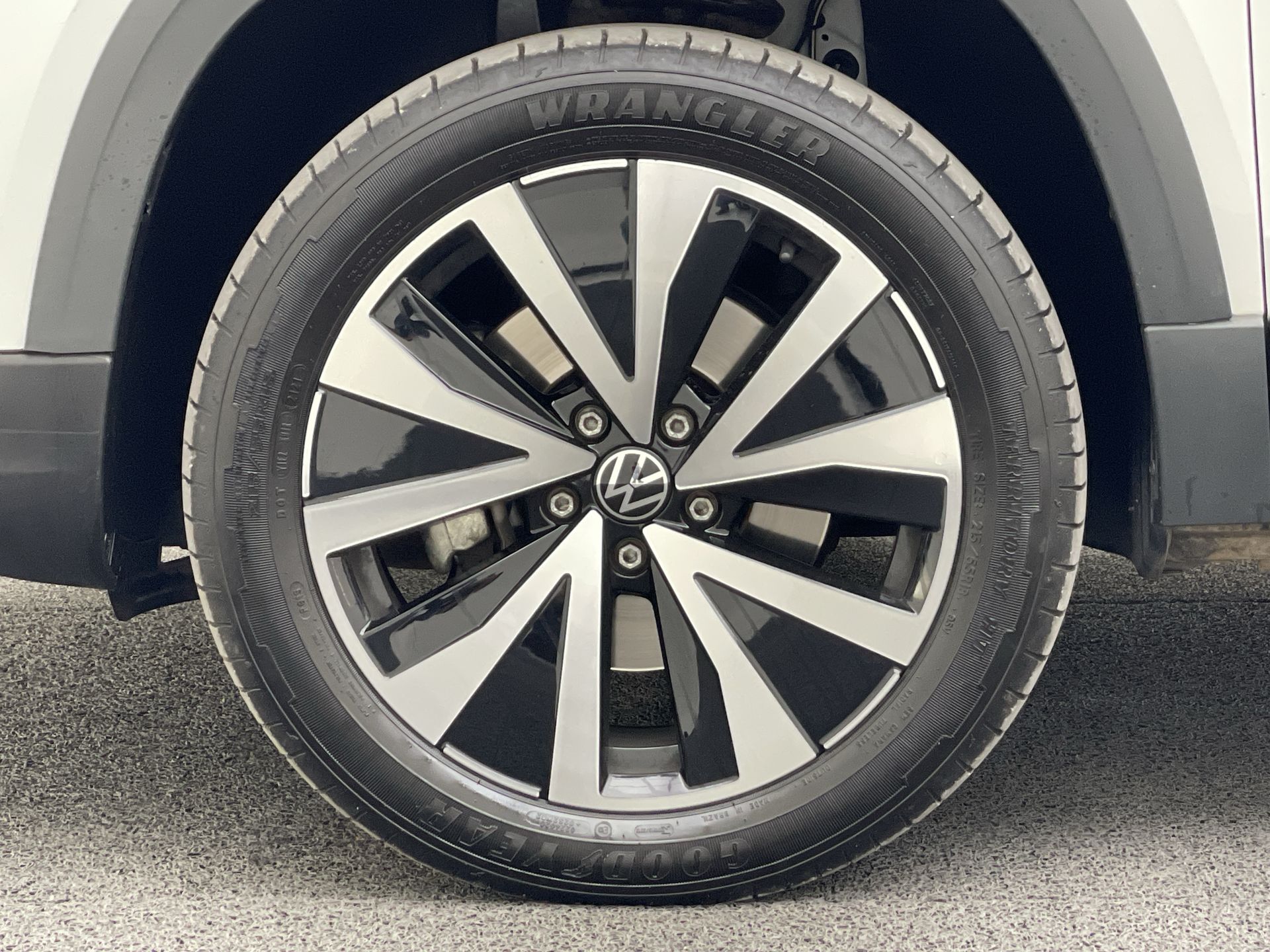TAOS Highline 1.4 250 TSI Flex Aut.