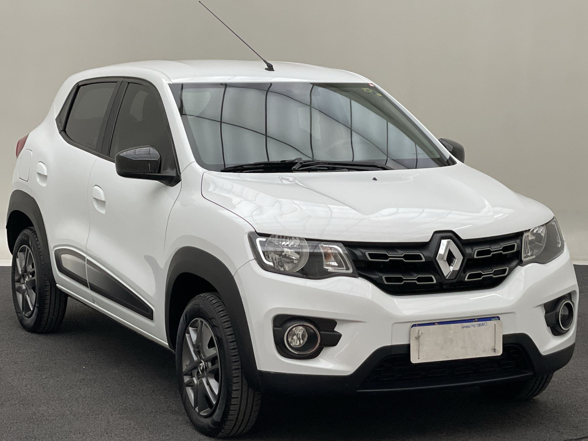 KWID Intense 1.0 Flex 12V 5p Mec.