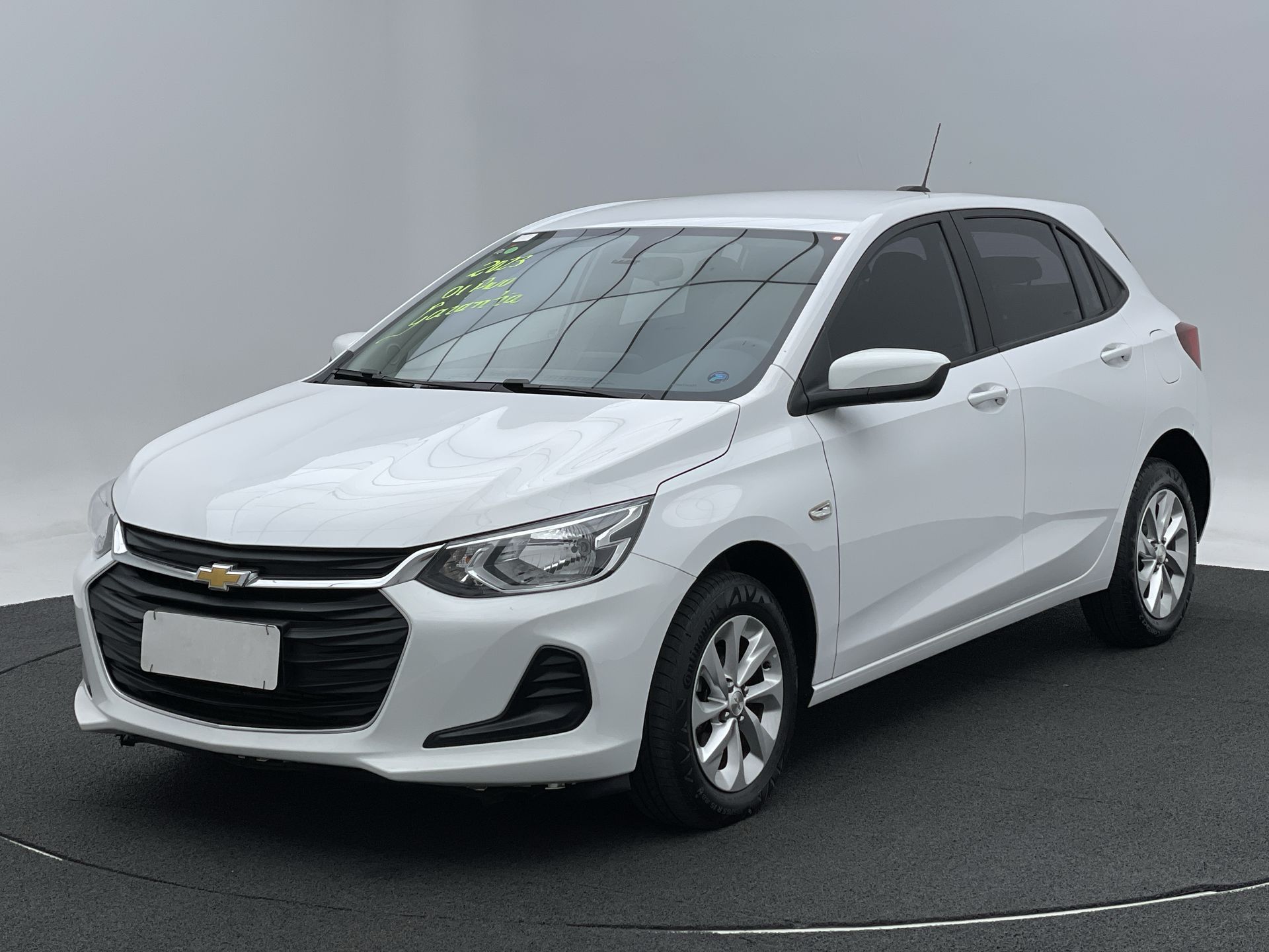 GM - Chevrolet-ONIX-ONIX HATCH LT 1.0 12V Flex 5p Mec.