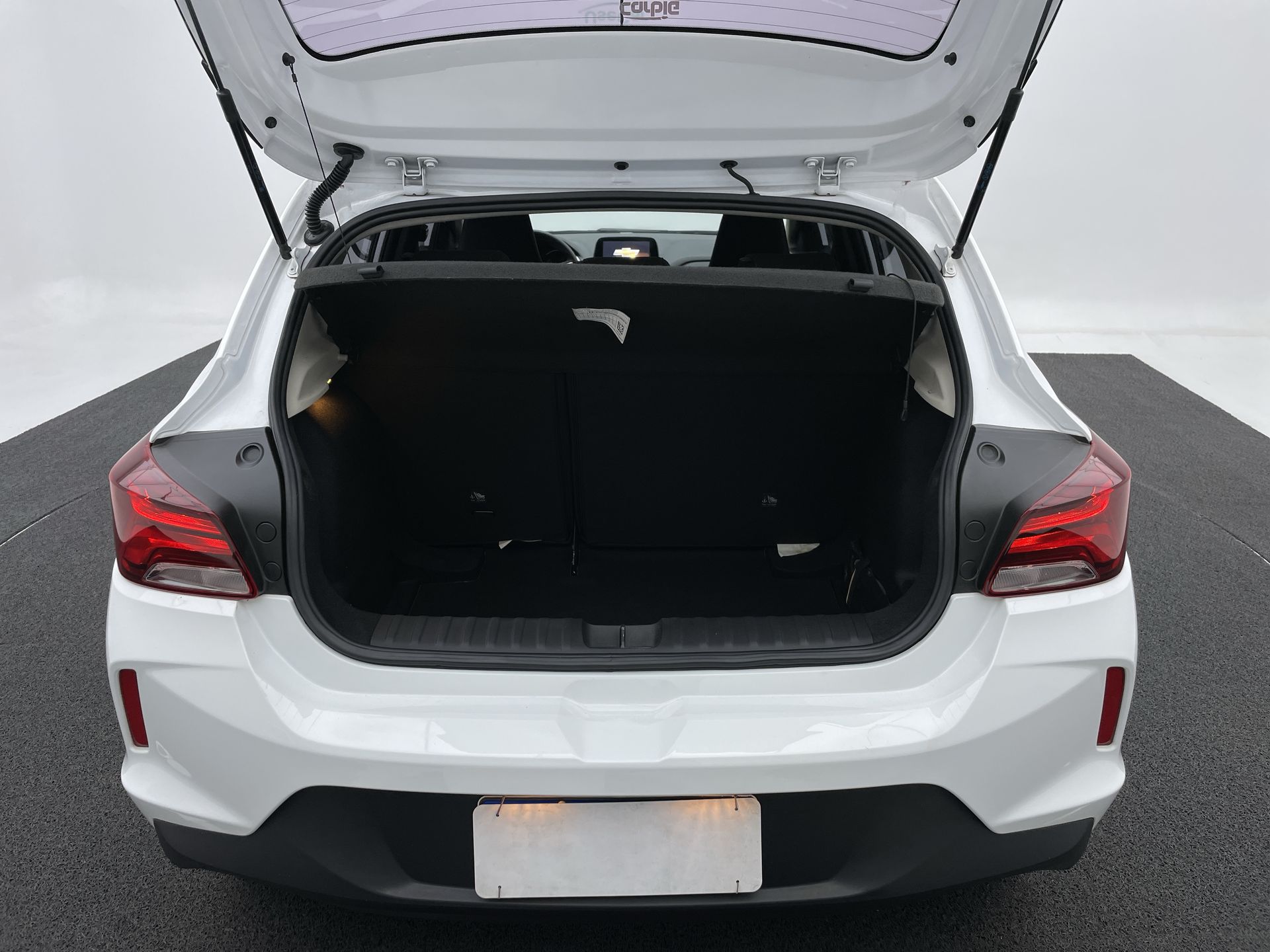 GM - Chevrolet-ONIX-ONIX HATCH LT 1.0 12V Flex 5p Mec.