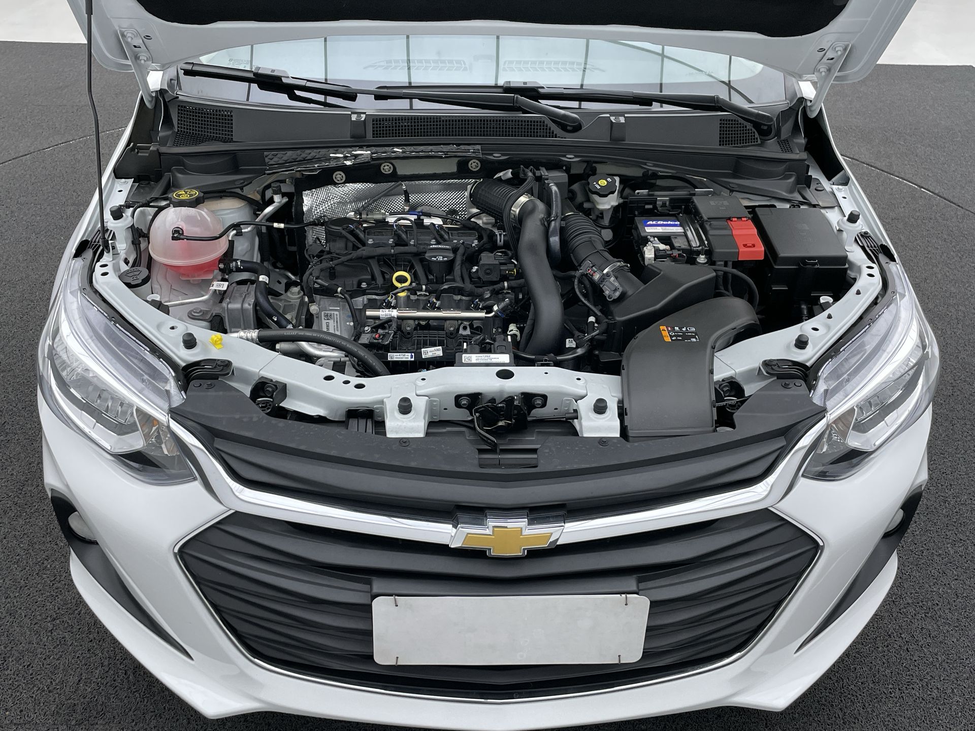 onix hatch lt 1.0 12v tb flex 5p mec.