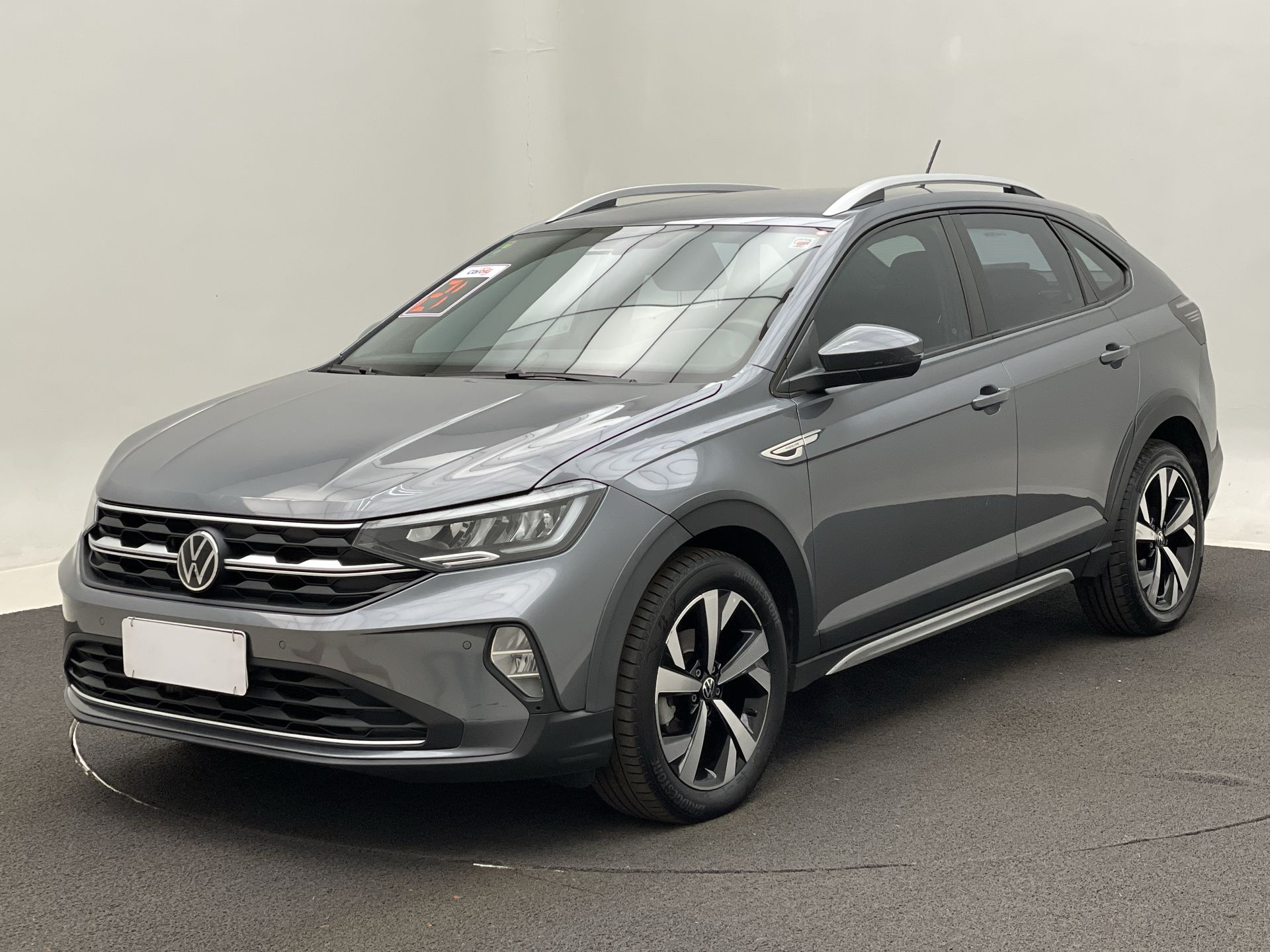 Nivus Highline 1.0 200 TSI Flex Aut.