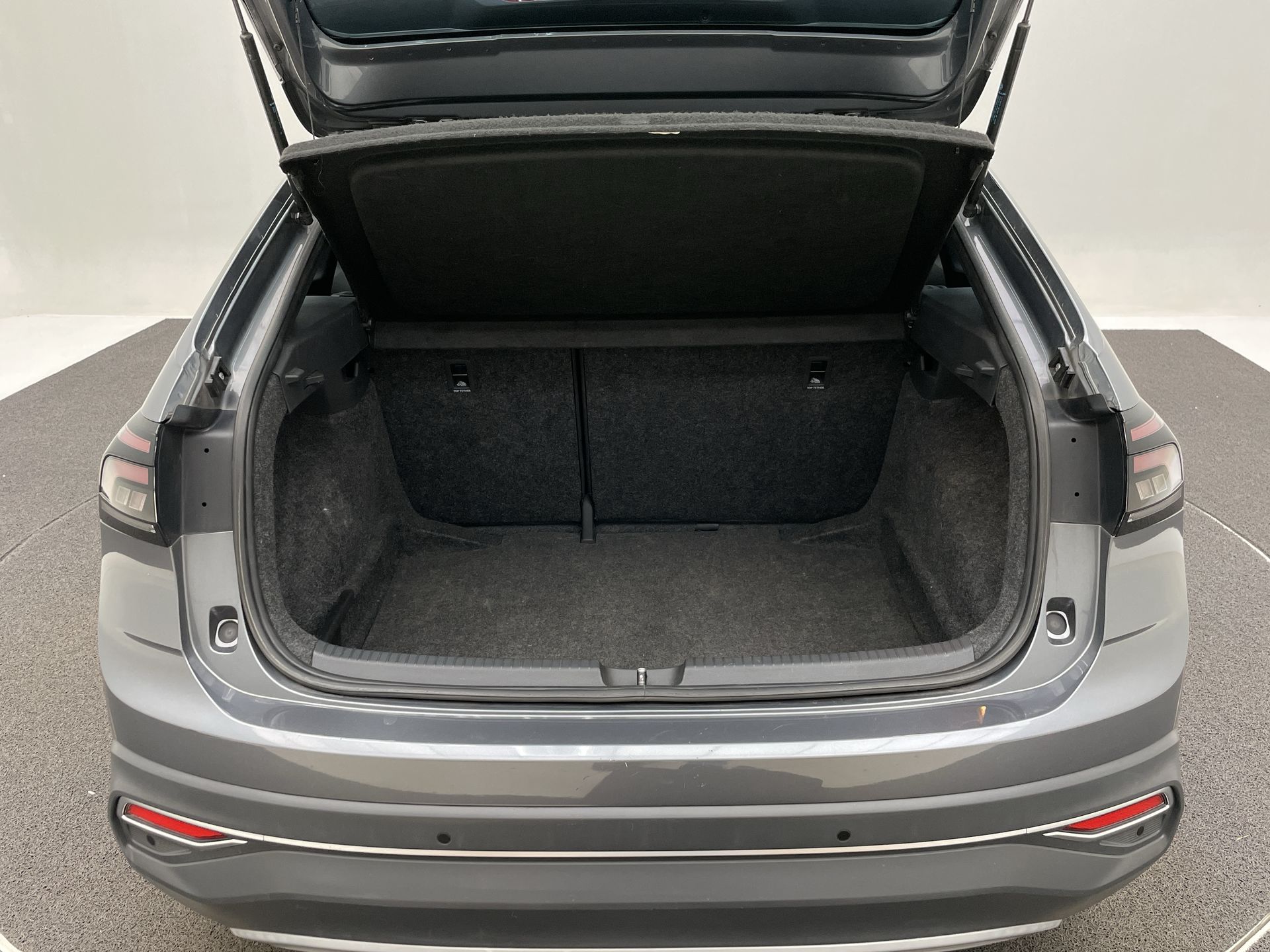 Nivus Highline 1.0 200 TSI Flex Aut.