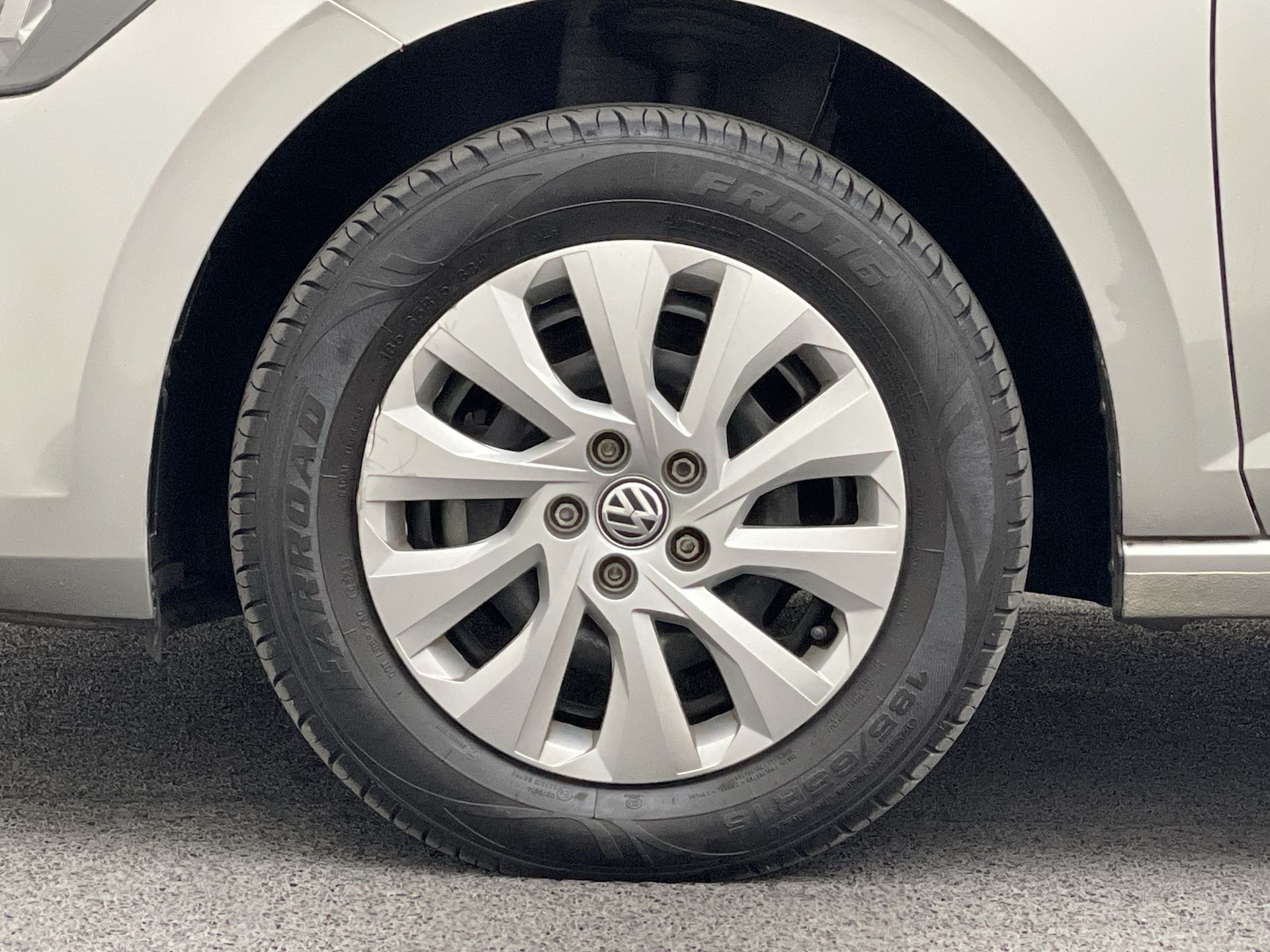 Polo 1.0 MPI Flex 12V 5p