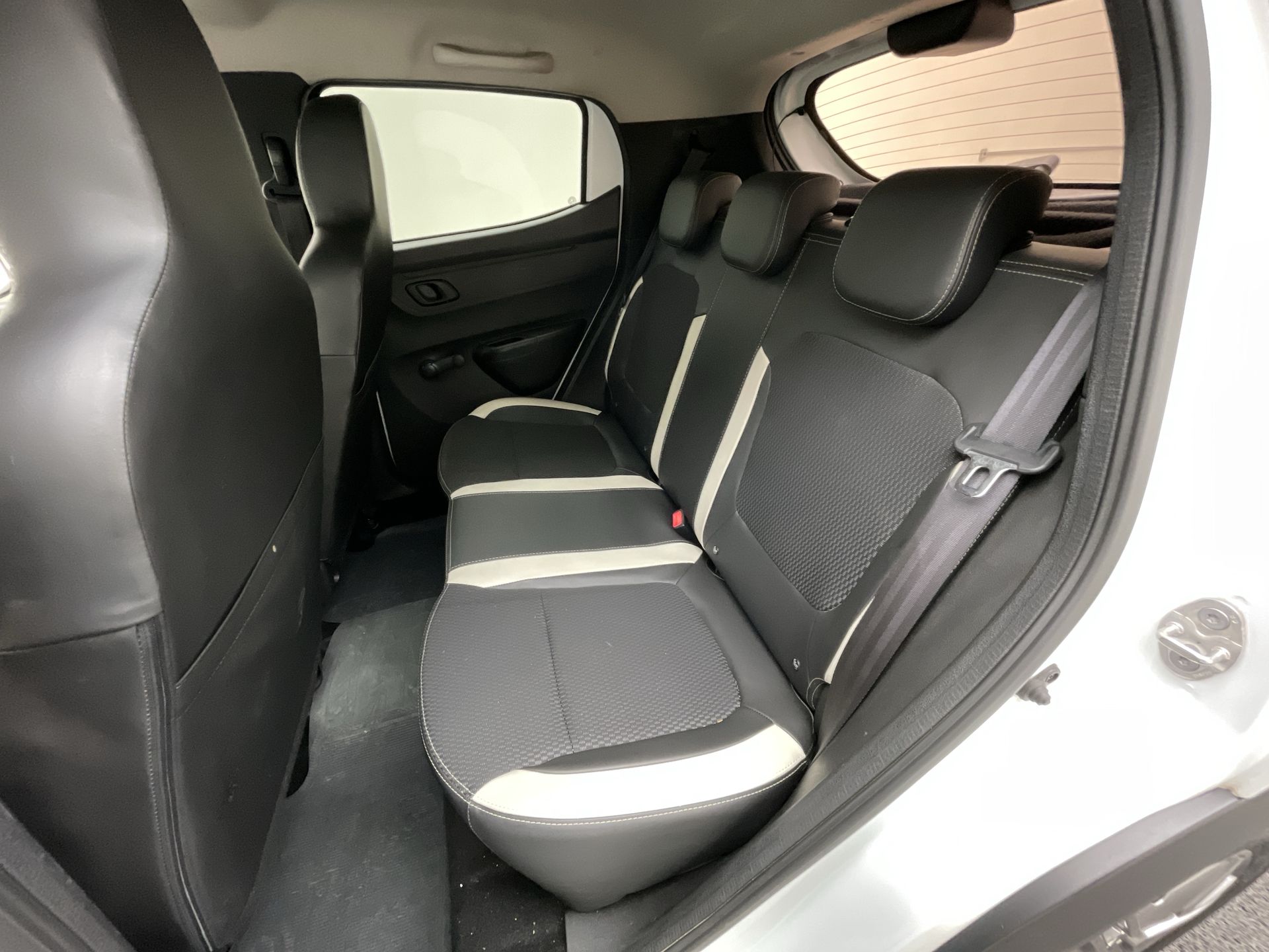 KWID Intense 1.0 Flex 12V 5p Mec.