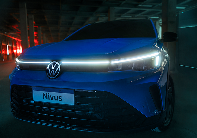 Faróis Full LED com ajuste automático