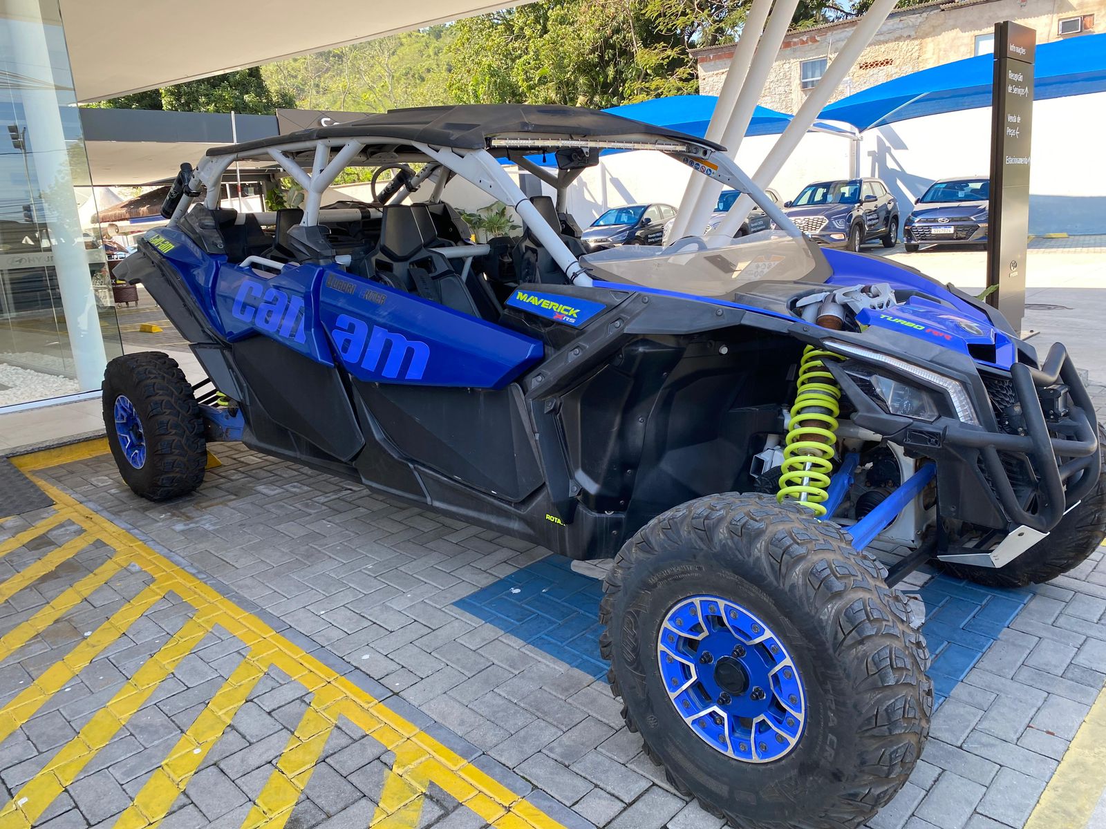 can-am Maverick X3 MAX DS Turbo (UTV)