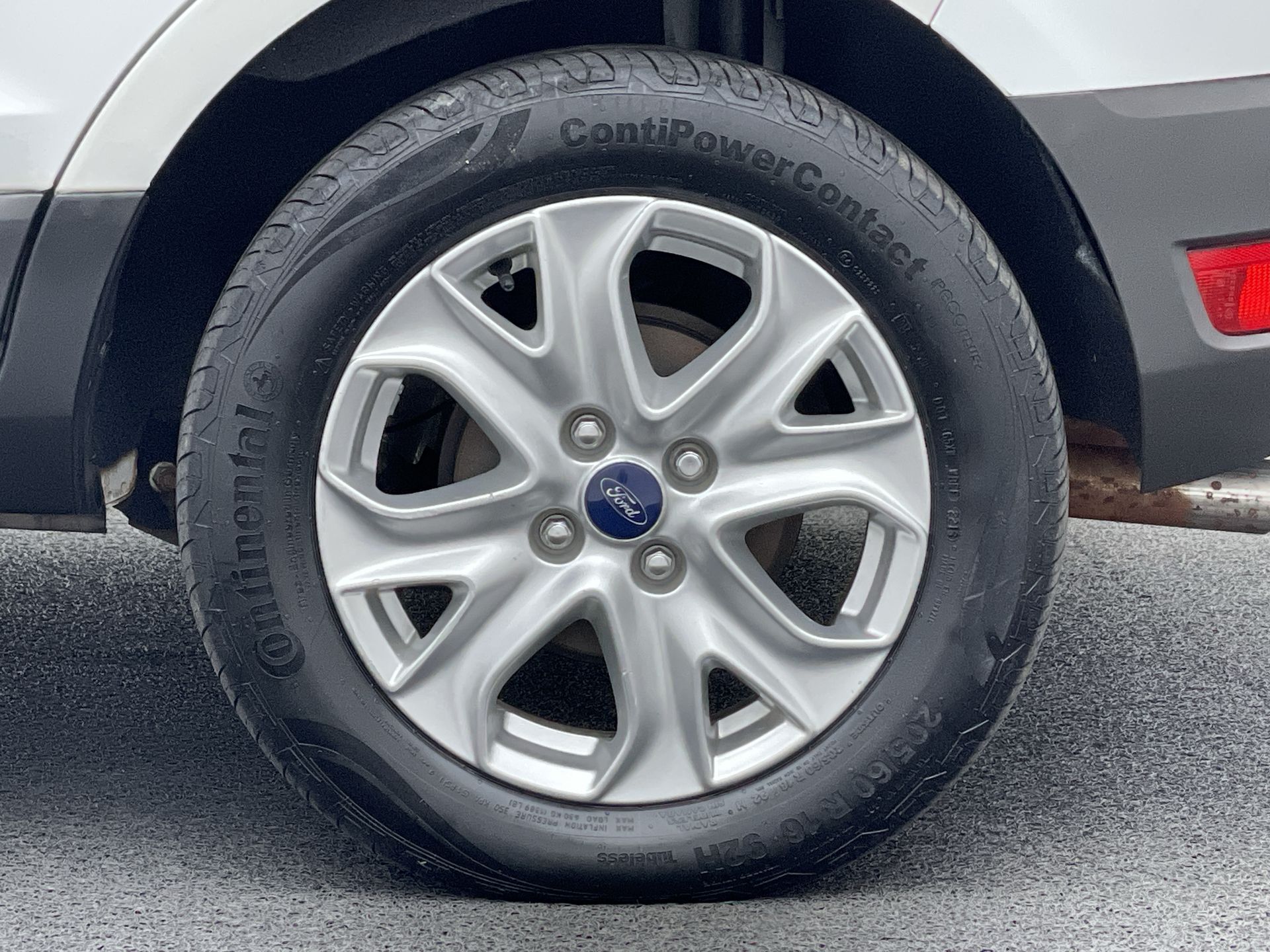 EcoSport TITANIUM 2.0 16V Flex 5p Aut.