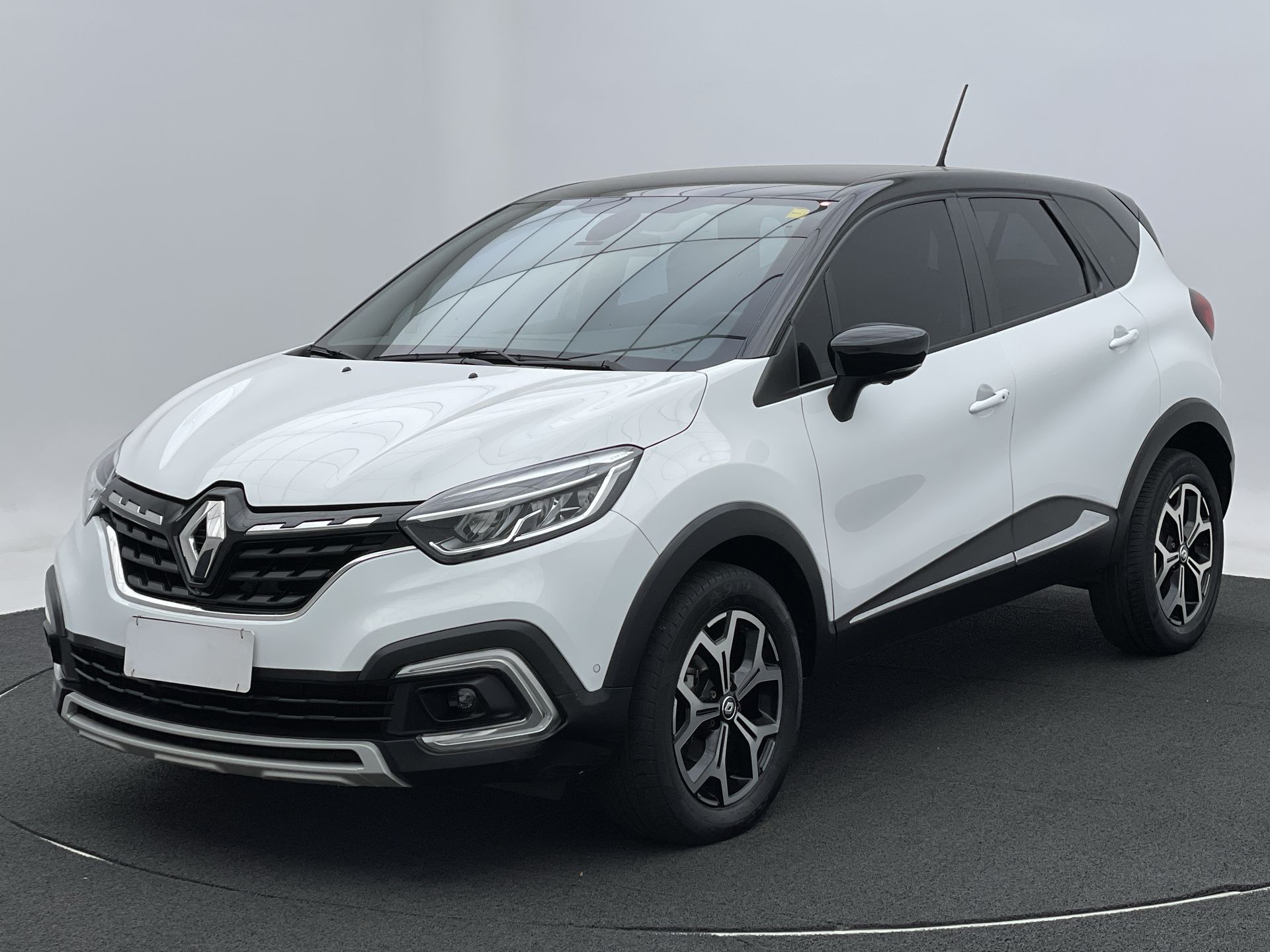 CAPTUR Iconic 1.3 TB 16V Flex 5p Aut.