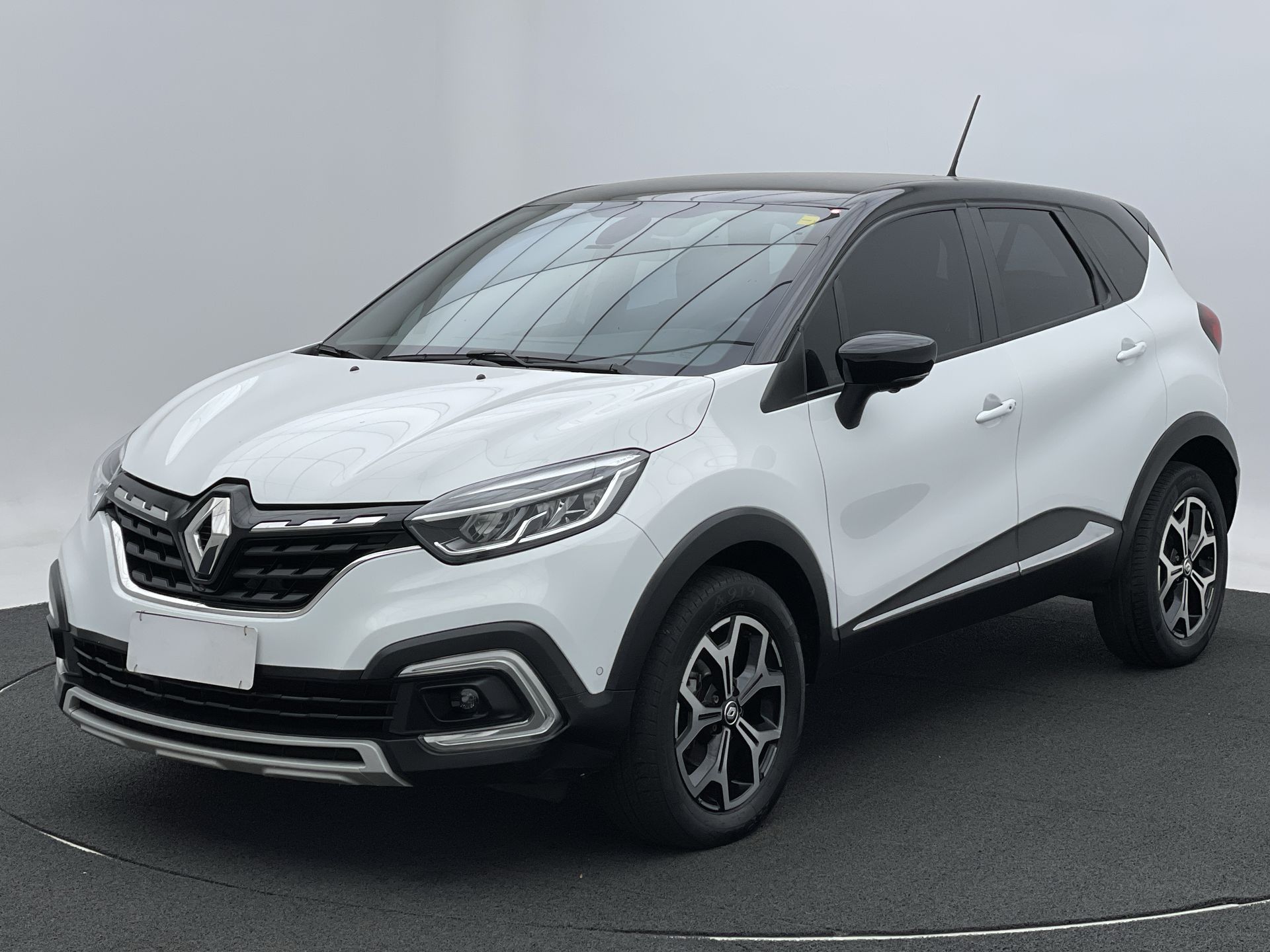 CAPTUR Iconic 1.3 TB 16V Flex 5p Aut.