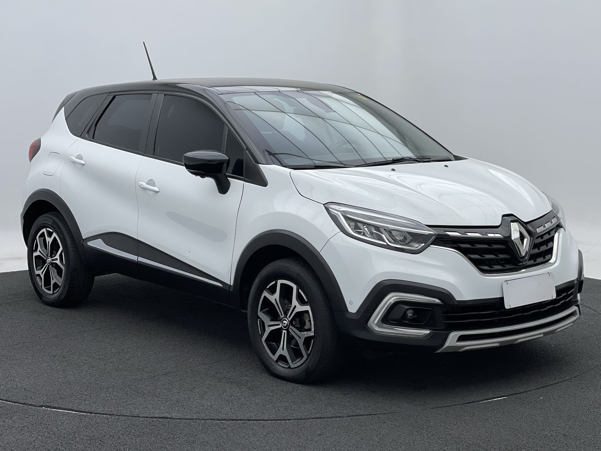 CAPTUR Iconic 1.3 TB 16V Flex 5p Aut.