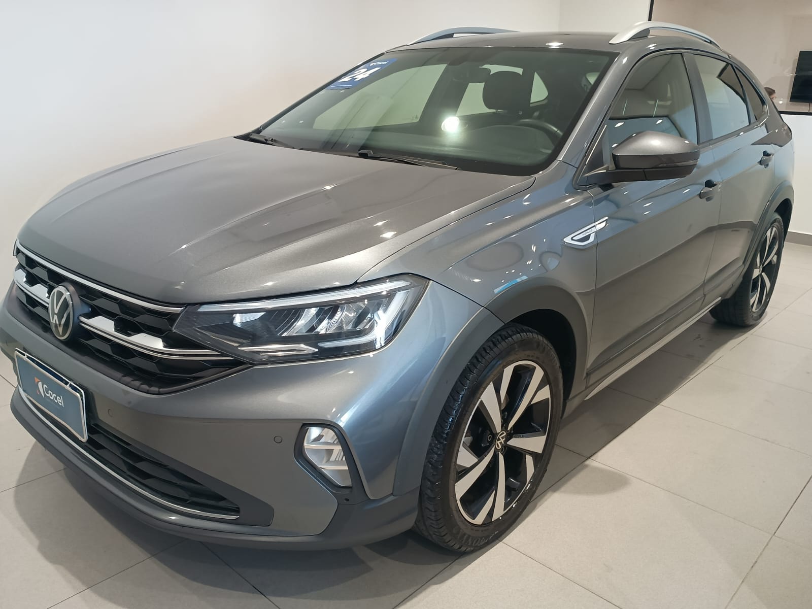 Nivus Highline 1.0 200 TSI Flex Aut.