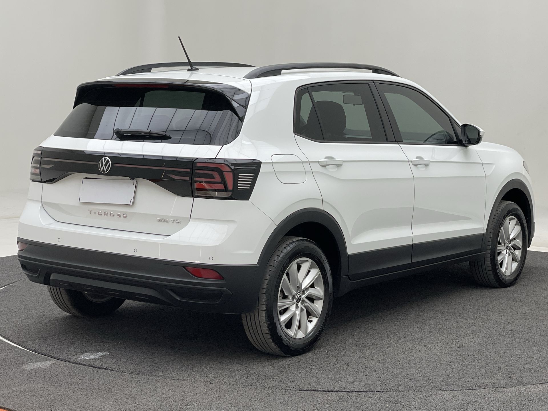 VW - Volkswagen-T-Cross-T-Cross 200 TSI 1.0  Flex 12V 5p Aut.