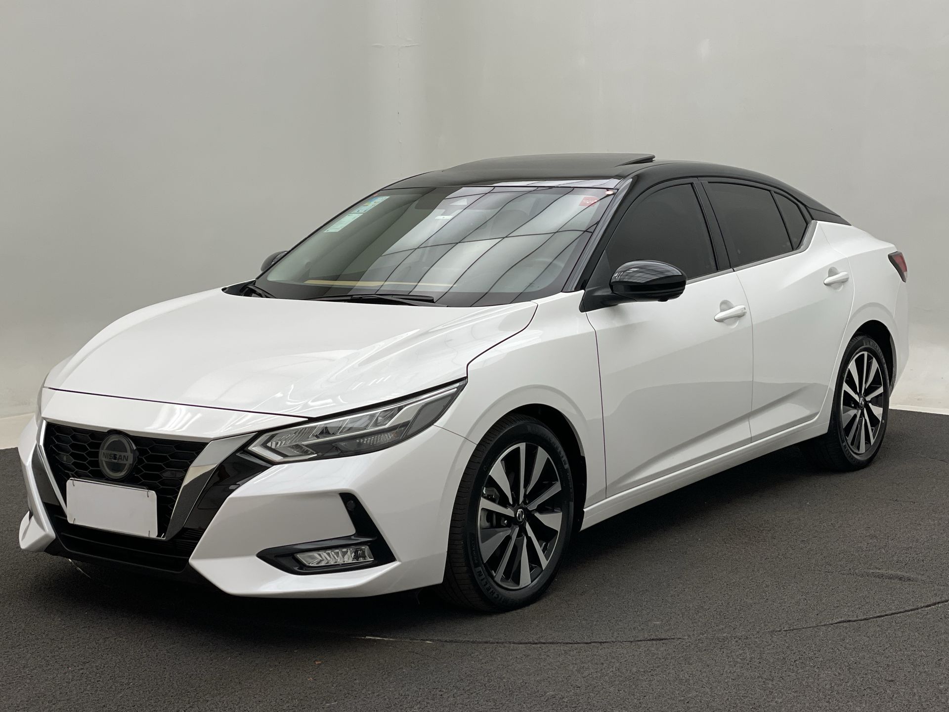Sentra Exclu. Int. Premium 2.0 16V Aut.