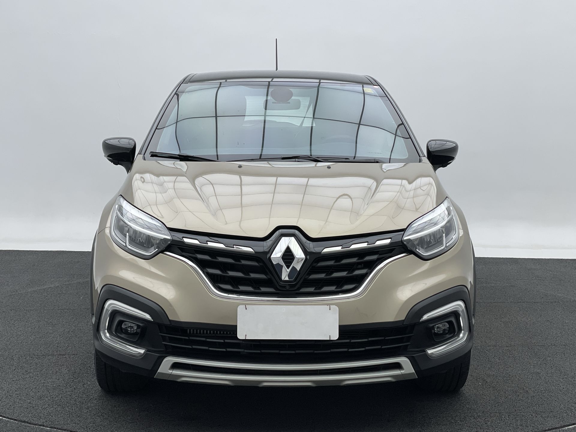 Renault-CAPTUR-CAPTUR Iconic 1.3 TB 16V Flex 5p Aut.