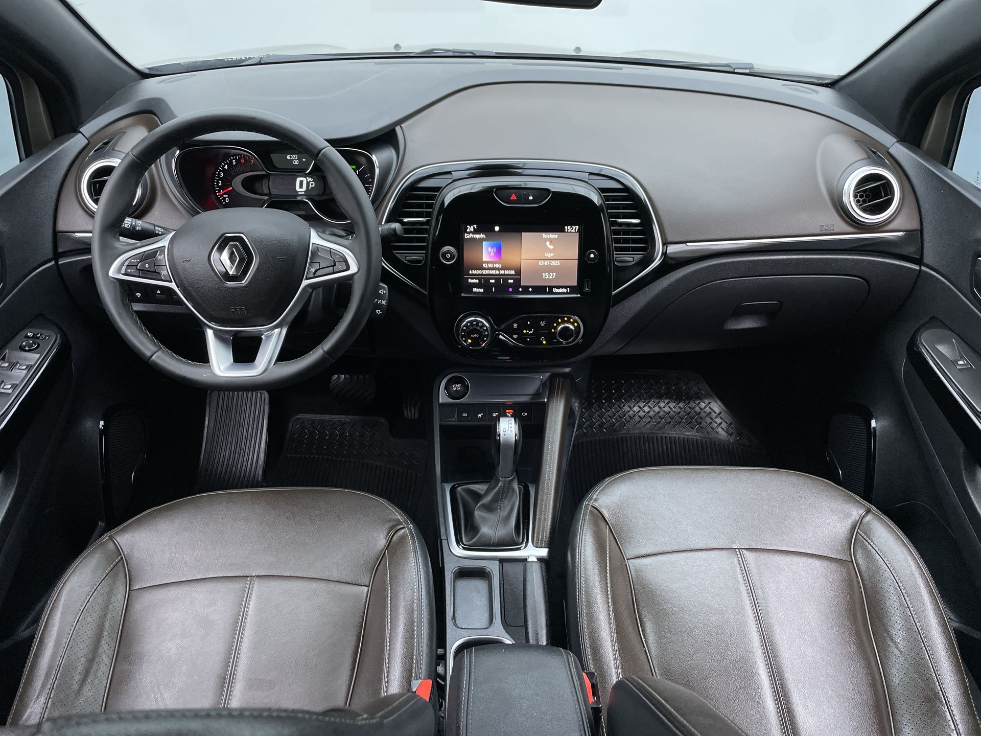 Renault-CAPTUR-CAPTUR Iconic 1.3 TB 16V Flex 5p Aut.