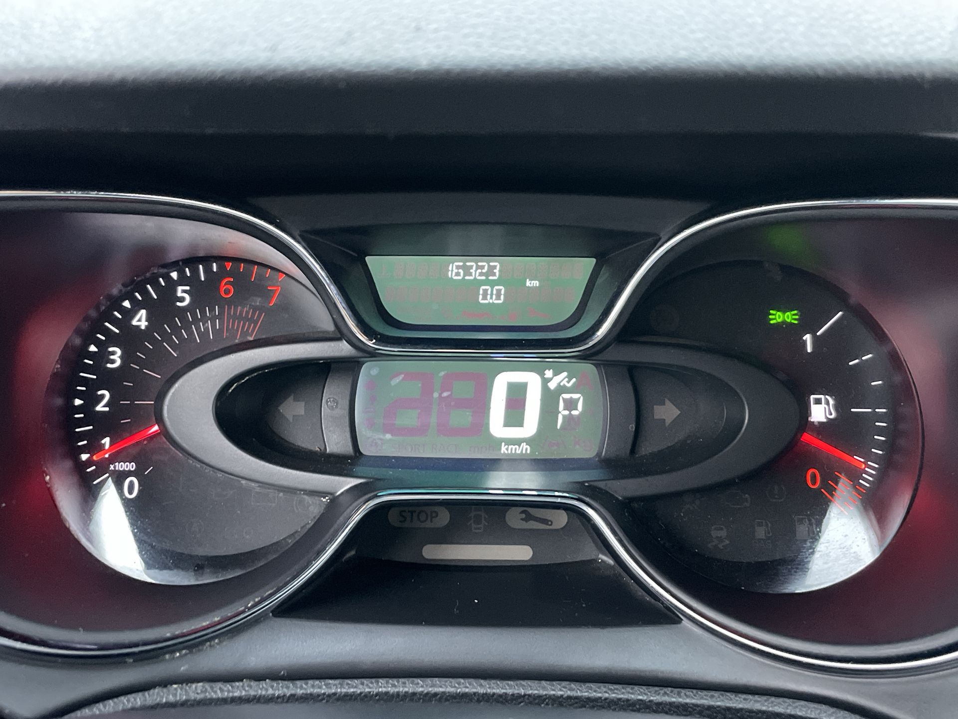 Renault-CAPTUR-CAPTUR Iconic 1.3 TB 16V Flex 5p Aut.