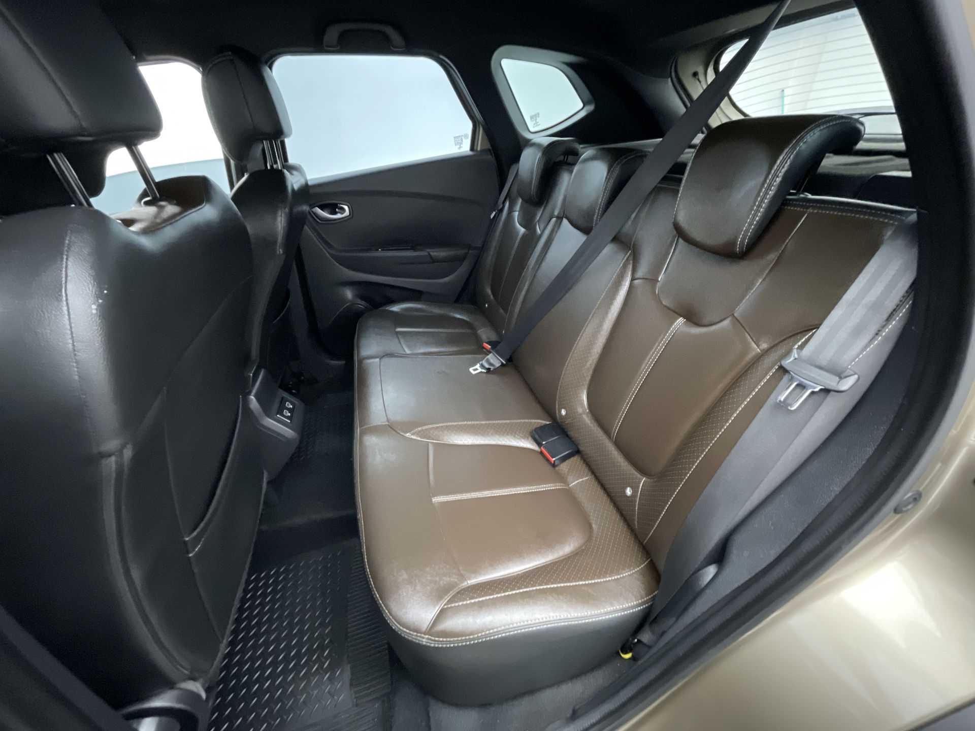 Renault-CAPTUR-CAPTUR Iconic 1.3 TB 16V Flex 5p Aut.