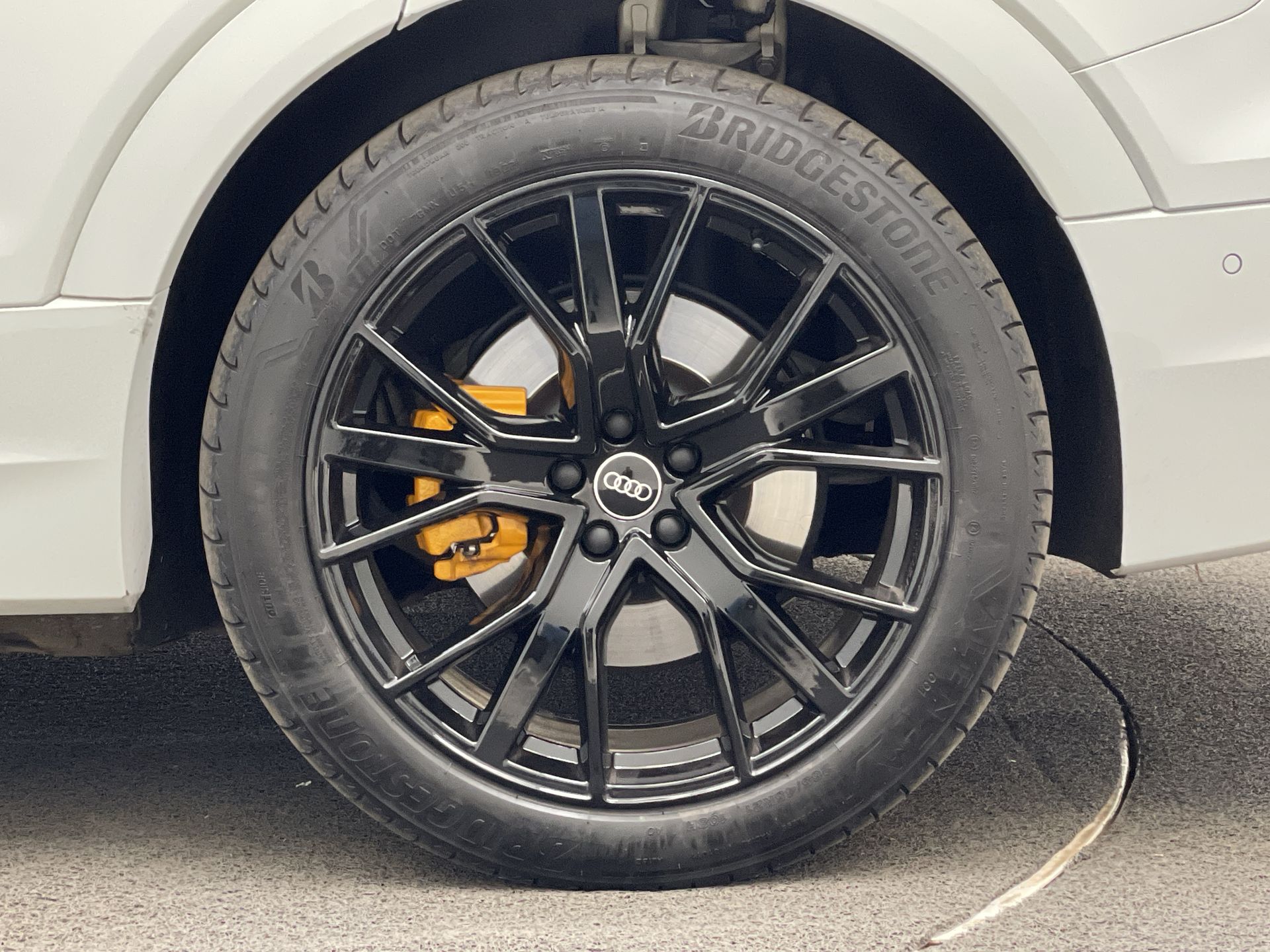 Audi-E-TRON-E-TRON Performa. Black Aut. (Elétrico)