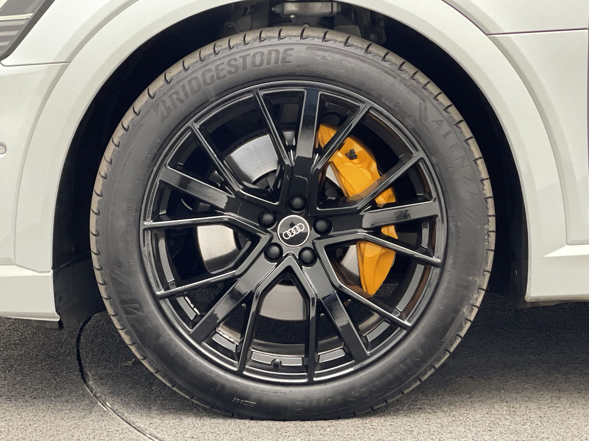 Audi-E-TRON-E-TRON Performa. Black Aut. (Elétrico)